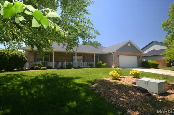 3728 Rhetts LNDG, Shiloh, IL 62221