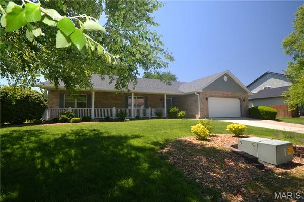 3728 Rhetts LNDG, Shiloh, IL 62221