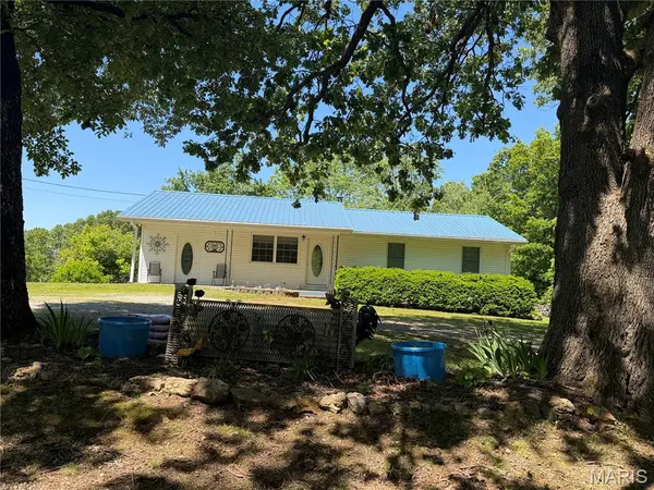 2864 Spring Valley Road, Summersville, MO 65571