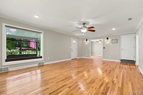 8 Branchwood RD, Mexico, MO 65265