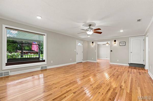 8 Branchwood RD, Mexico, MO 65265