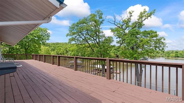31730 Branch AVE, Warsaw, MO 65355