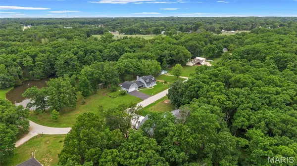 10 Briarwood CT, Warrenton, MO 63383