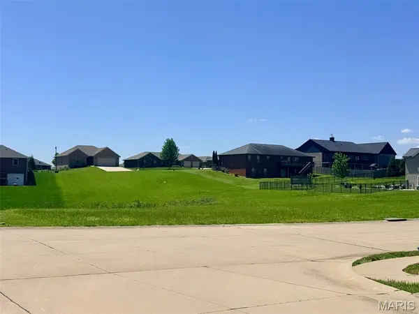 631 Canyon TRL, Jackson, MO 63755