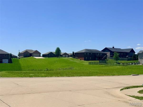 631 Canyon TRL, Jackson, MO 63755