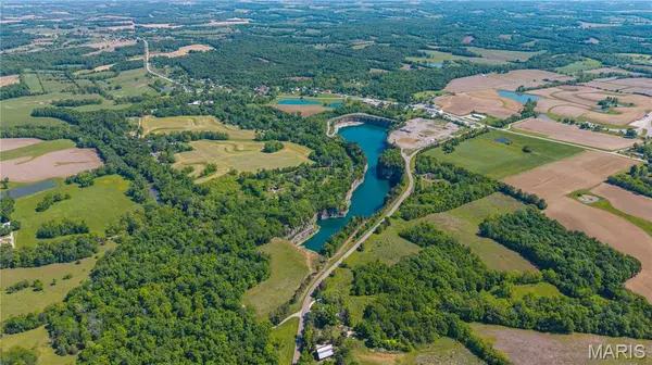 33 Emerson Cove, Oak Ridge, MO 63769