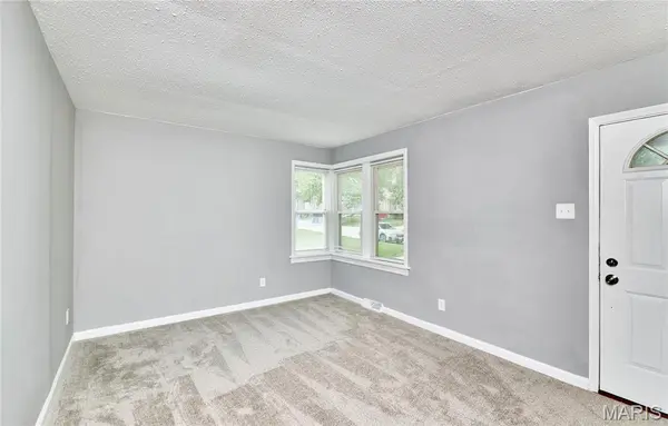 2146 Fairhaven DR, Jennings, MO 63136