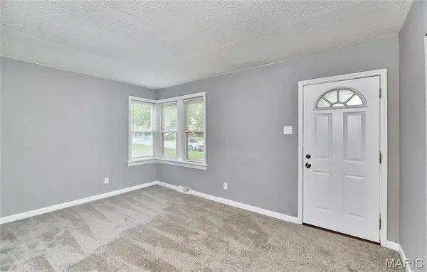 2146 Fairhaven DR, Jennings, MO 63136
