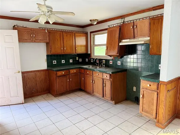 10078 Prince DR, St Louis, MO 63136