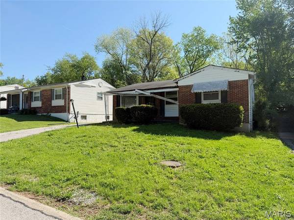 10078 Prince DR, St Louis, MO 63136