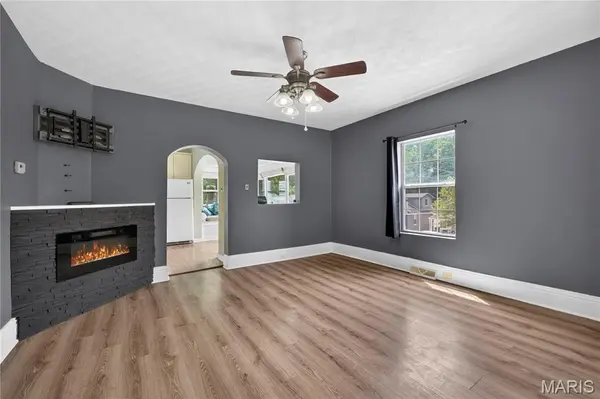 126 S Jefferson AVE, Collinsville, IL 62234