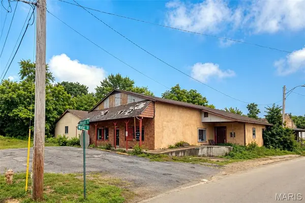 103 East Water Street, Doniphan, MO 63935