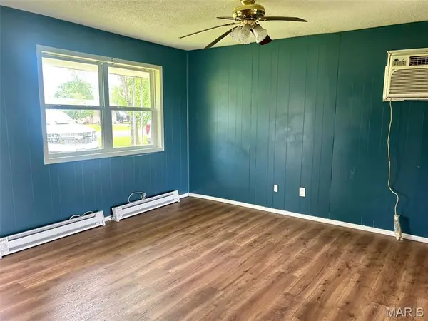 39335 W Sue DR, Malden, MO 63863