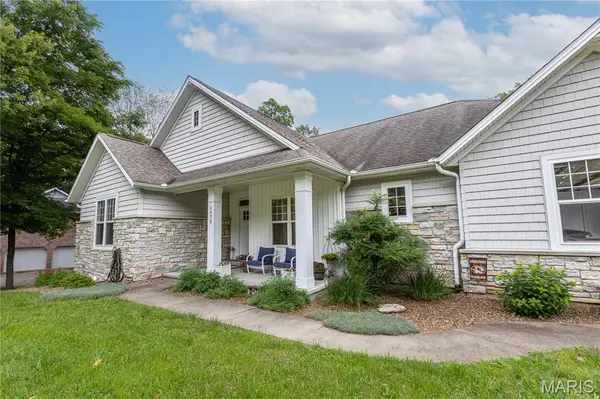 1672 Hermitage RD, Jackson, MO 63755