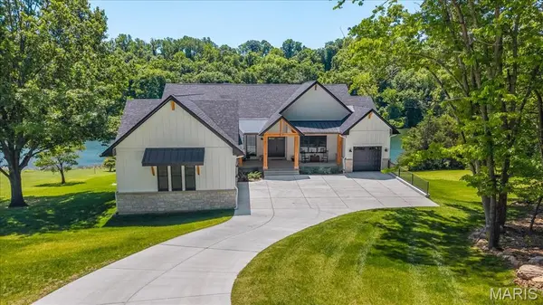 4444 Augusta Shores DR, Augusta, MO 63332