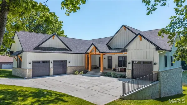 4444 Augusta Shores DR, Augusta, MO 63332