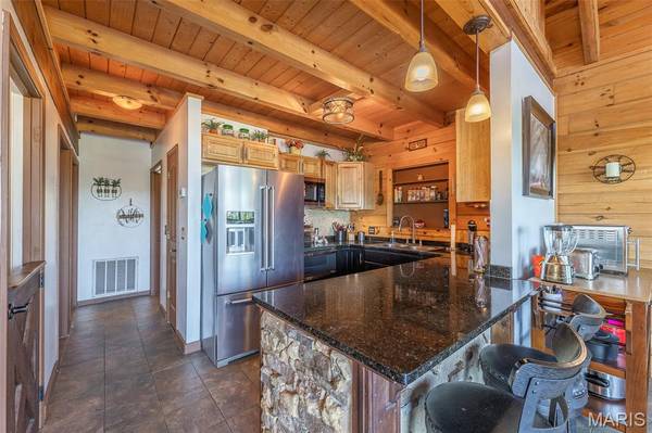 689 Ripley Route P, Gatewood, MO 63942