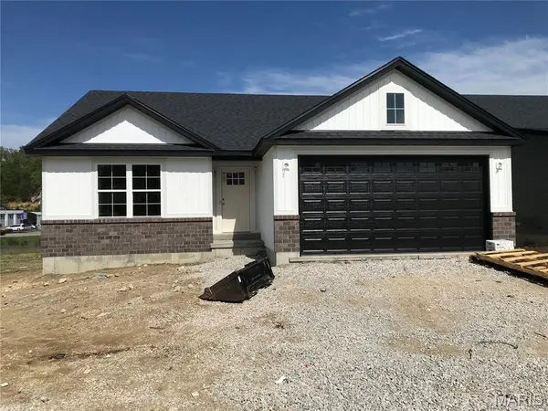 1640 Flagstaff Dr, Festus, MO 63028