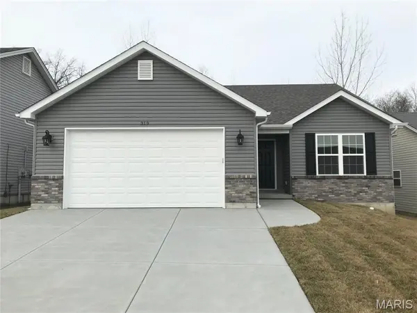 1640 Flagstaff Dr, Festus, MO 63028
