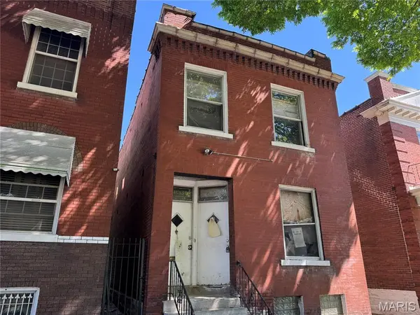2833 Sidney ST, St Louis, MO 63104