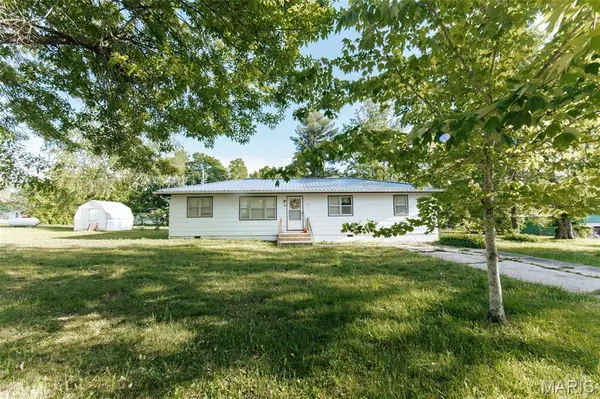 124 Sackett, Licking, MO 65542