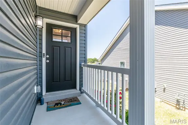 897 Black Bear DR, House Springs, MO 63051