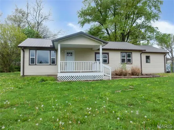 6799 State Road C, Fulton, MO 65251