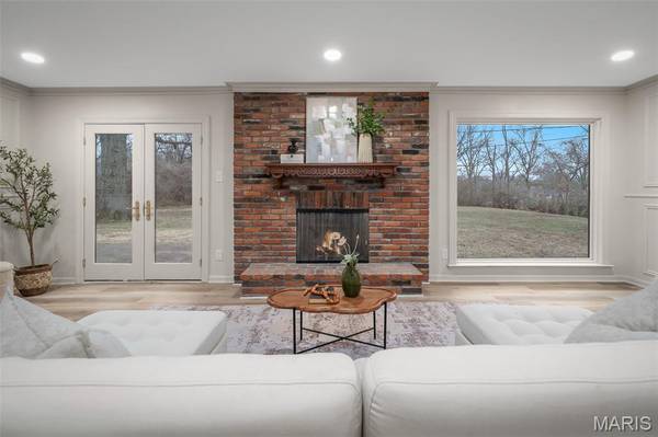 11584 New London DR, St Louis, MO 63141