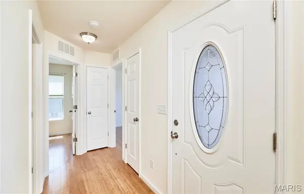 70 Round Table CT, Winfield, MO 63389