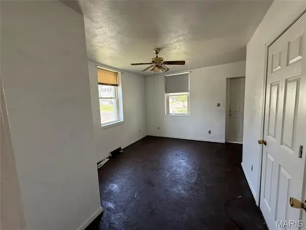802 E Olive ST, Red Bud, IL 62278