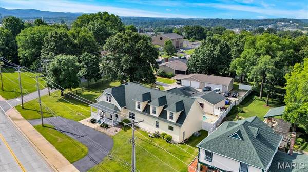 104 W North ST, Eureka, MO 63025