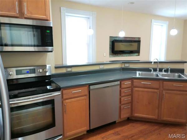 1924 Geyer AVE #C, St Louis, MO 63104