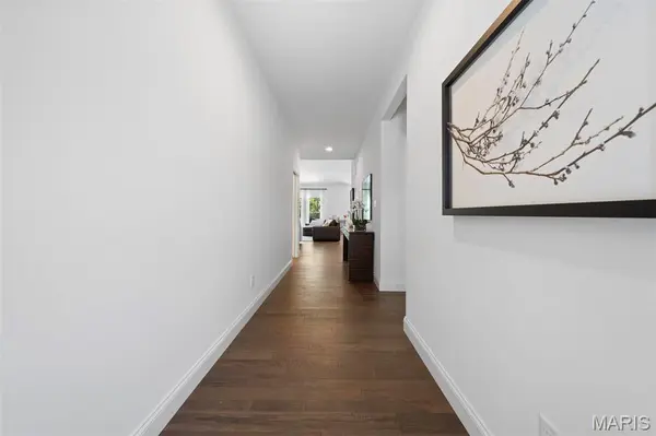 827 Summit Bluff CT, St Louis, MO 63026