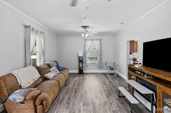 833 Edward ST, St Libory, IL 62282