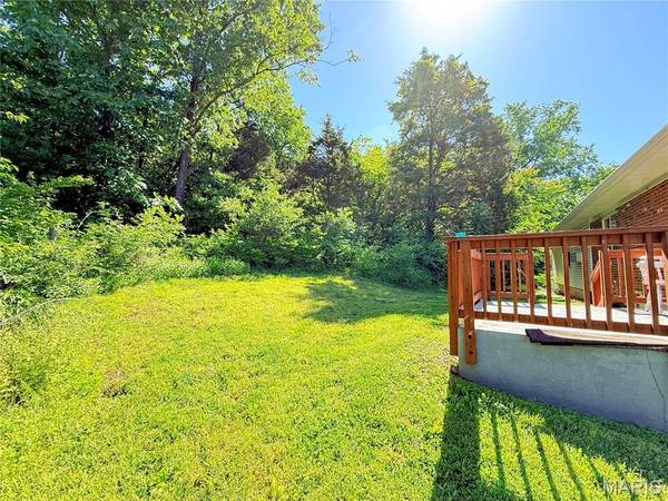 1721 Vandover RD, Fenton, MO 63026