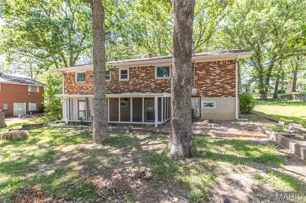 1506 Rosedale LN, Poplar Bluff, MO 63901
