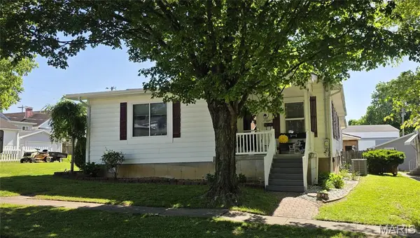 209 Knapp AVE, Chester, IL 62233