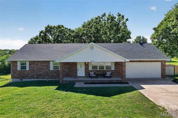 19835 Stamper LN, Waynesville, MO 65583
