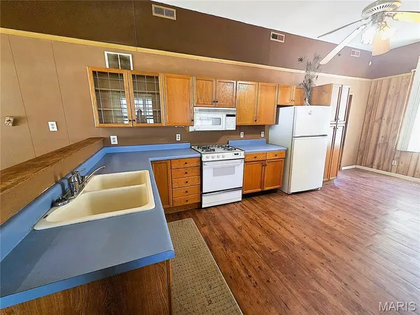 352 Arrowhead TRL, Hermann, MO 65041