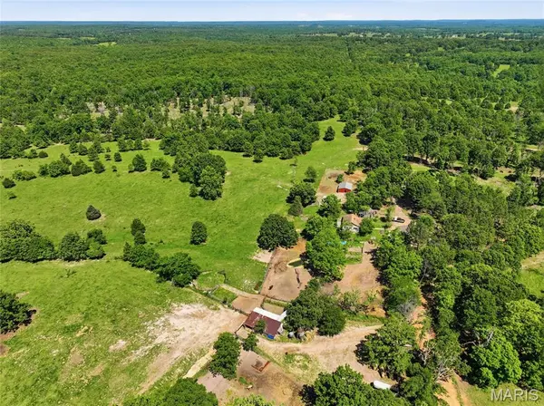 210 County Road 320, Alton, MO 65606