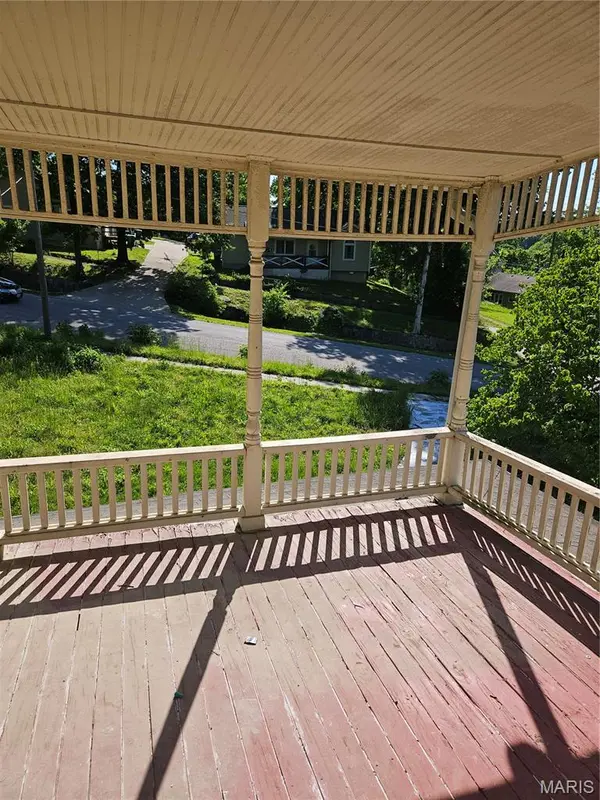 306 N First ST, Steelville, MO 65565