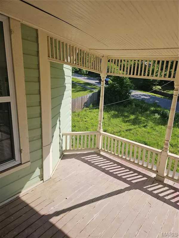306 N First ST, Steelville, MO 65565
