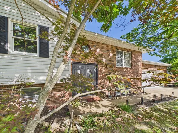 107 Vaughan AVE, St Robert, MO 65584