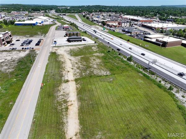 1321 Shapiro DR, Festus, MO 63028