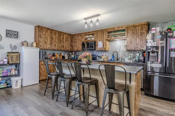 2962 County Road 496, New Bloomfield, MO 65063