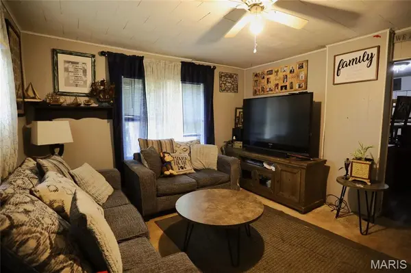 602 Main ST, Mineral Point, MO 63660