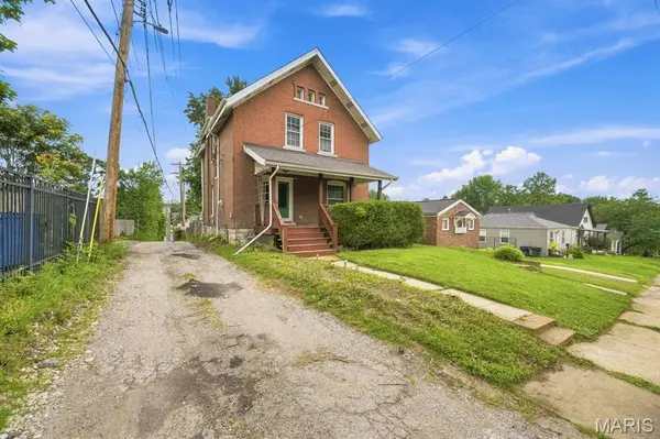 6941 Dale AVE, St Louis, MO 63139