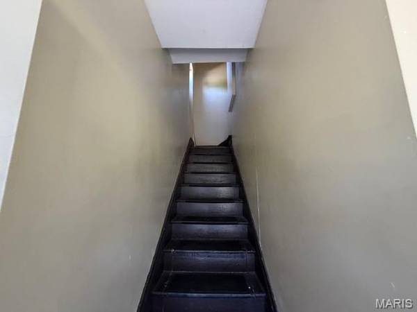 5651 Wells AVE, St Louis, MO 63112