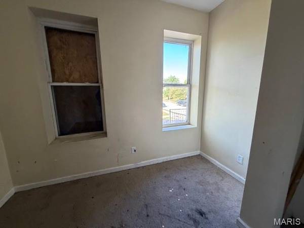 5651 Wells AVE, St Louis, MO 63112
