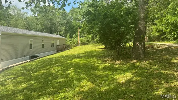 1577 Neff RD, St Clair, MO 63077